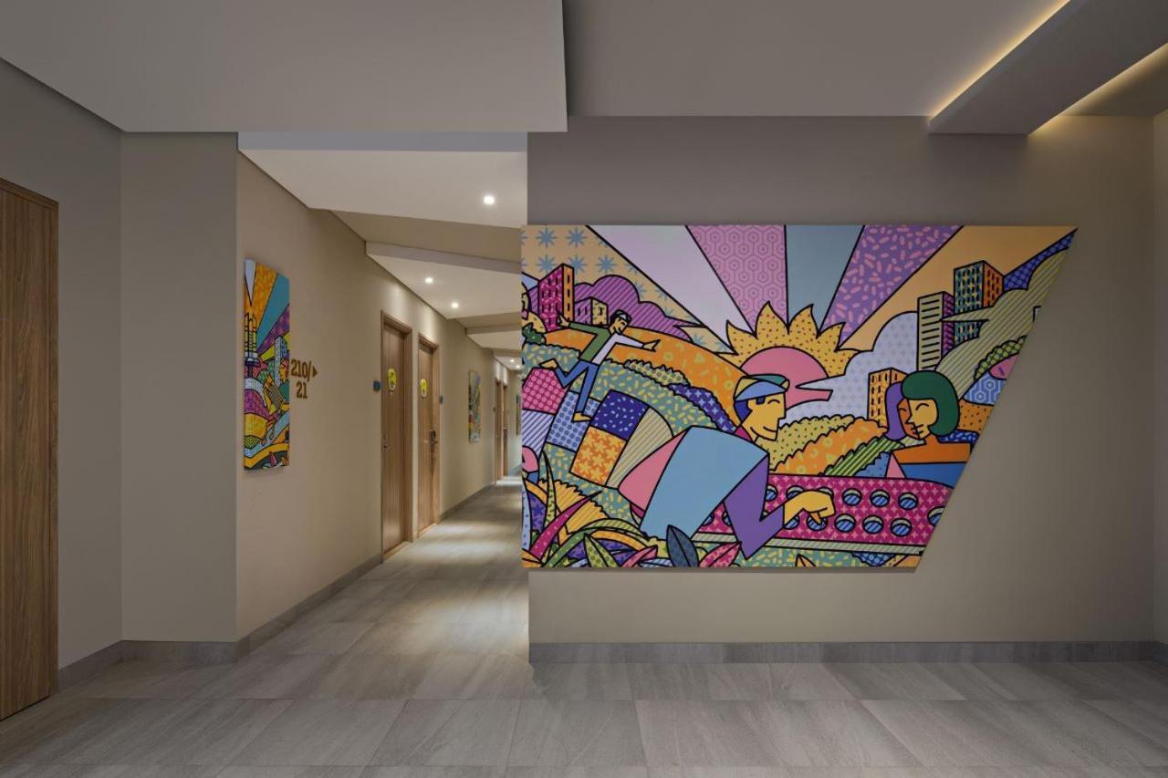 Maxonehotels At Kota Harapan Indah-Bekasi Extérieur photo