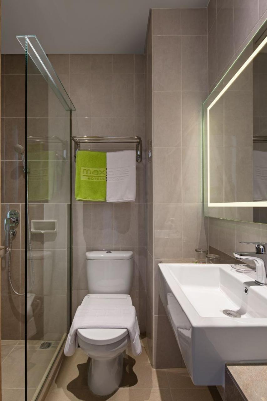 Maxonehotels At Kota Harapan Indah-Bekasi Extérieur photo